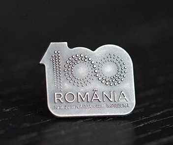 Insigna Centenar Argint ROMANIA 100 PIN525 foto