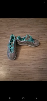 Sketchers dama foto