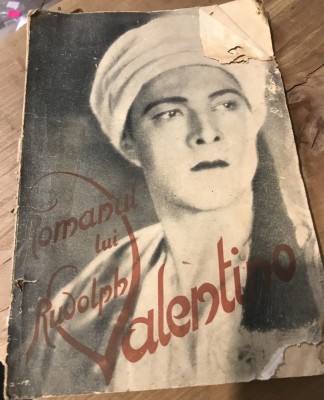 M. Romanul Lui Rudolph Valentin foto