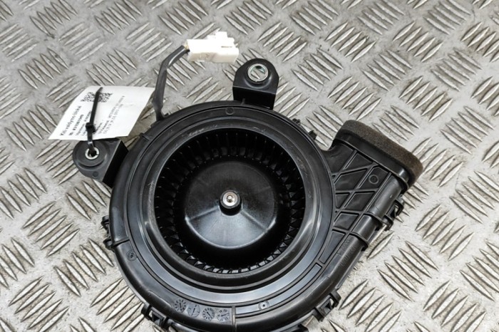Alt modul de control MITSUBISHI OUTLANDER III GG_W, GF_W, ZJ 2020 OEM: 9450A839,BASF711Q01 31081949