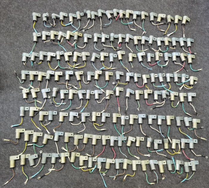 Condensatori delcou. HS 6500. Condesantori delcou vechi, masini de colectie, Dacia 1300 si altele.
