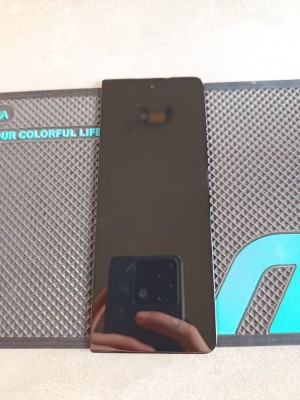 Display Exterior Samsung Galaxy Z Fold 5 (SH) foto