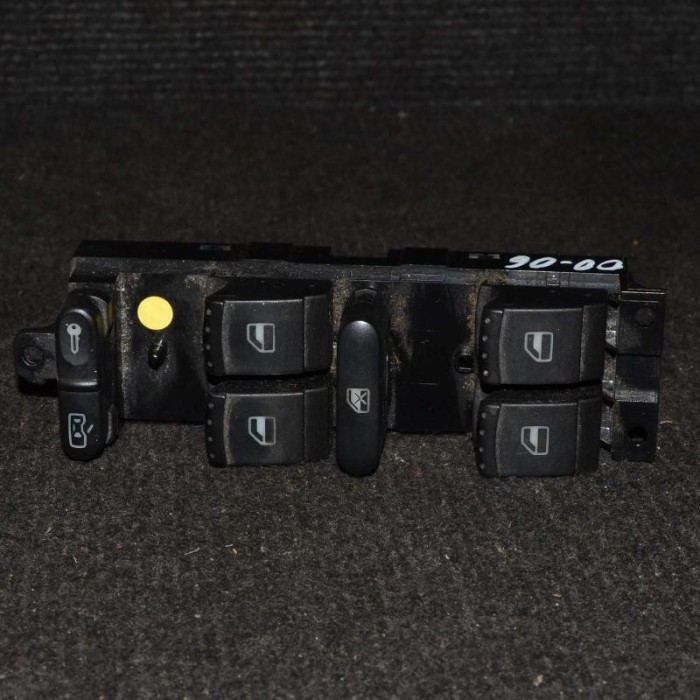 Buton geam ușă st&acirc;nga față SEAT LEON 1M1 2002 OEM: 1J4959857D 2124569