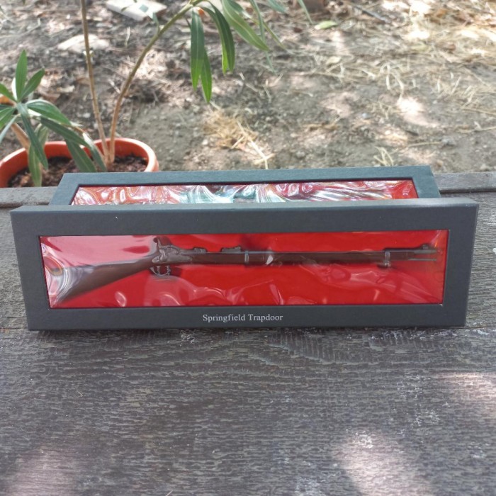 Macheta pusca Sprinfield Trapdoor 1:10 Fabbri