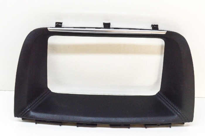 Ornament capac ecran navigație MAZDA CX-5 KE, GH 2016 OEM: KA0G-55231 | 11535438