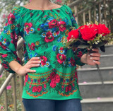 Bluza stilizata cu motive florale Sanziana 18