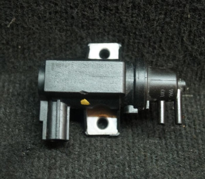 Supapa solenoid TOYOTA AURIS _E15_ 2009 OEM: 25816-0R011 1936617