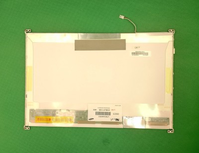 MSI VR610 Ecran LCD SWAP foto