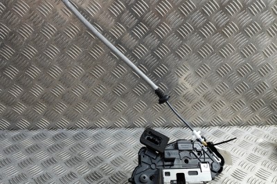 &amp;Icirc;ncuietoare ușă st&amp;acirc;nga față SKODA SKODA ENYAQ iV SUV 5AC, 5AZ 2024 OEM: 5TB837015D 30944725 foto