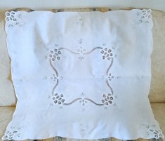 Fata de masa Vintage din bumbac cu broderie florala