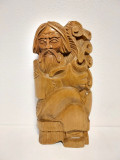 *Statueta de lemn sculptat/aplica perete, barbat taran cu pipa care fumeaza 35cm