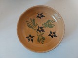 Farfurie adanca / blid ceramic vechi, taranesc, 21cm, pictat manual cu flori