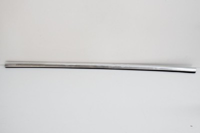 Chedar geam ușă dreapta spate TESLA MODEL 3 2019 OEM: 1080748-50-F,1080745-00-F 11497212 foto