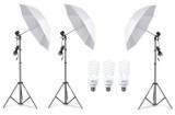 Cumpara ieftin Kit de 3 umbrele albe, 3 trepiezi reglabili 200 cm, 3 becuri 45W