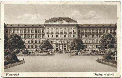!!! ORADEA - SCOALA CADETILOR , cca 1940 - NECIRCULATA DAR SCRISA foto