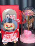 Cumpara ieftin Cadou Valentines Jucarie de plus breloc - tip Labubu - 15 cm si aranjament floral 21 cm