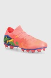 Puma ghete de fotbal korki Futura 7 Match culoarea roz, 107840