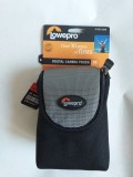 Geanta foto Lowepro Pouch Bag Negru noua