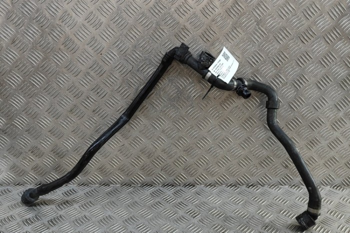 Furtun de lichid de răcire BMW 5 G30 2019 OEM: 8602617,8602647 | 31283185