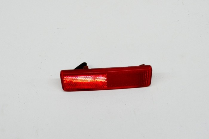 Reflector bara de protecție st&acirc;nga spate OPEL VIVARO Furgon 2016 OEM: 1123500C,7700353184 13319227