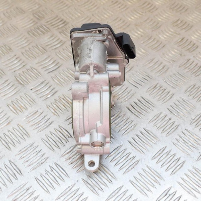 Corp clapetă BMW 1 F20 2017 OEM: 8623324A2C80221600 3210975