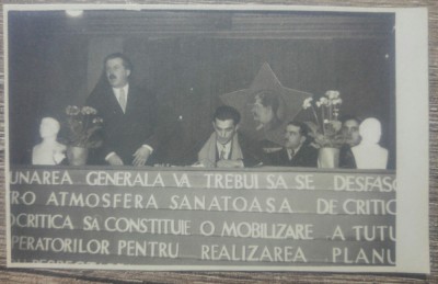 Adunare generala din perioada comunista// fotografie foto