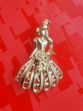 H376-Brosa veche cu Doamna de epoca sti Art Deco veche lalama aurita cu pietricele probabil sticla stare generala buna cu 2 pietrivele lipsa.