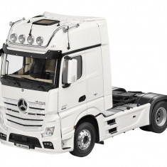 Macheta Oe Mercedes-Benz Actros FH25 GigaSpace 1:18 Alb B66006402