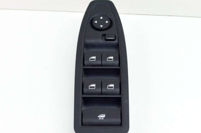 Buton geam ușă dreapta față BMW 2 Cabrio F23 2016 OEM: 7326359,9226261 13732245