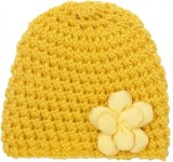 Caciulita galbena crosetata cu floricica aplicata (Marime Disponibila: 3-6 luni