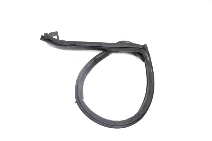 Garnitura ușă dreapta spate VW PASSAT CC 357 2010 OEM: 3C8854546