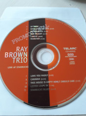 RAY BROWN TRIO - LIVE AT STARBUCKS - CD foto