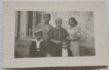 Fotografie tip Carte postala, Trei femei si doi copii, 1940