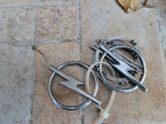 Set embleme capace ro?i Opel Astra F foto