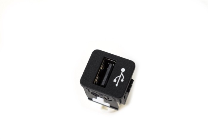 USB BMW 3 Touring G21 2019 OEM: 9229294,84109229294 11532008