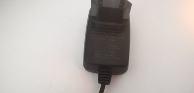 AlimenAlimentator Sony Ericcson 4.9V 450mA CST-60 #40412 foto