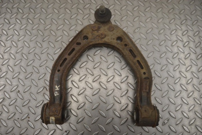 Braț superior st&acirc;nga față TESLA MODEL S 2015 OEM: 1043965-00-A 22906118