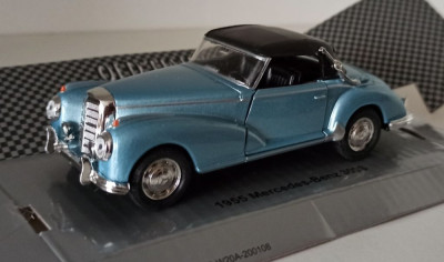 Macheta Mercedes Benz 300 S W189 1955 bleu - Welly 1/36 foto