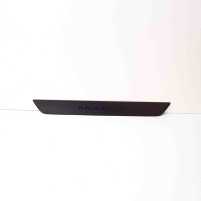 Ornament prag dreapta față TESLA MODEL Y 2022 OEM: 1494301-00-B foto
