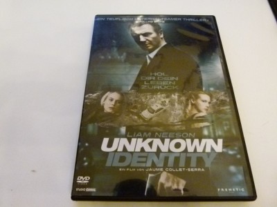 Unknown identity foto