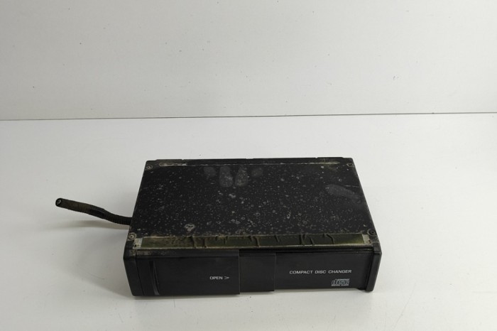 Magazie de CD-uri FORD USA F-150 2004 OEM: F8CF-18C830-CB 29791479