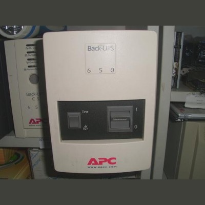 UPS APC BK-650 650VA foto