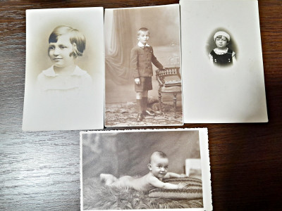 Fotografii tip carte postala, copii in perioada interbelica, set de 4, necirculate foto
