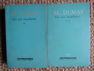 Cei trei muschetari (2 volume) &amp;ndash; Alexandre Dumas foto