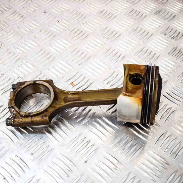 Piston VOLVO S80 I TS, XY 2001 OEM: 272946