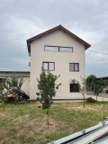 Clădire de inchiriat pe 3 nivele