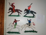 Cumpara ieftin LOT 4 FIGURINE VECHI CALARETI COWBOY SI INDIENI - HONG KONG