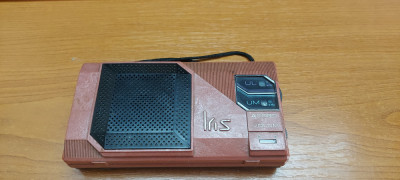 RADIO IRIS MODEL 1210 FABRICAT DE TEHNOTON , NU FUNCTIONEAZA ,DOAR FASAIE . foto