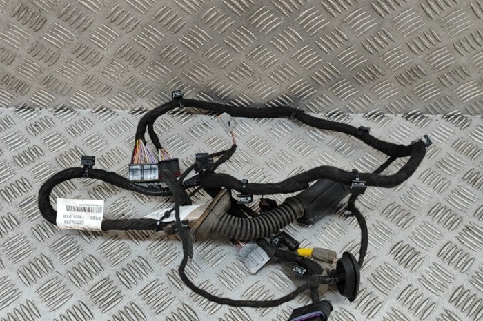 Cablaj ușă dreapta față VOLVO XC90 II 2016 OEM: 31396598,31844121 28346402