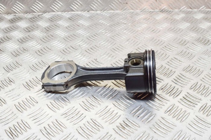 Piston MERCEDES-BENZ C Coupe C205 2018 OEM: A6510301917,A6510300020 11778409